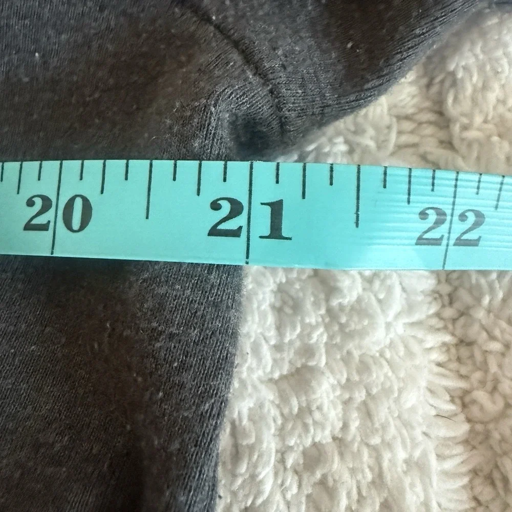 Banana Republic Mens Pullover Gray Sweater L Minimalist Layers Officecore Preppy